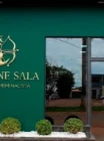 Caroline Sala: fachada